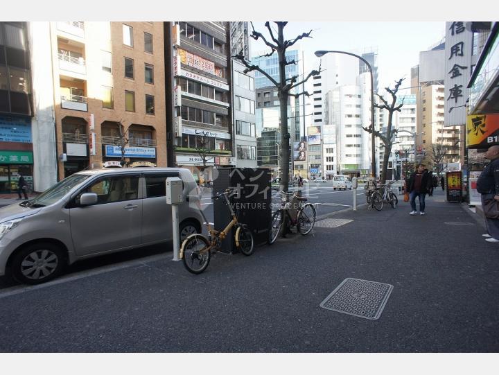 物件前の道路 【青山KYビル】