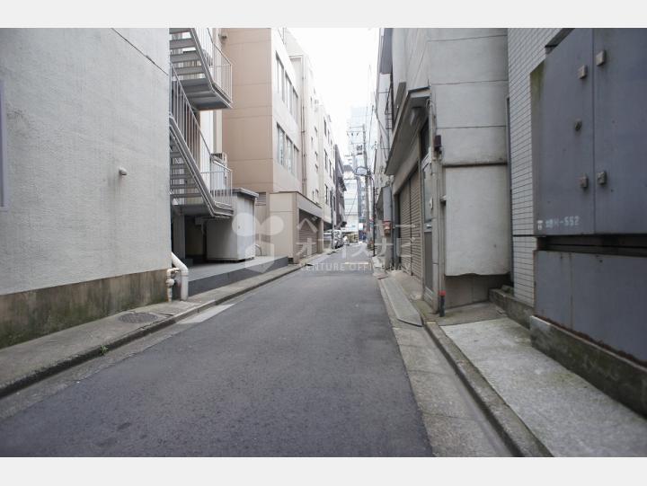 建物前の道路【浜松町ＮＨビル別館】