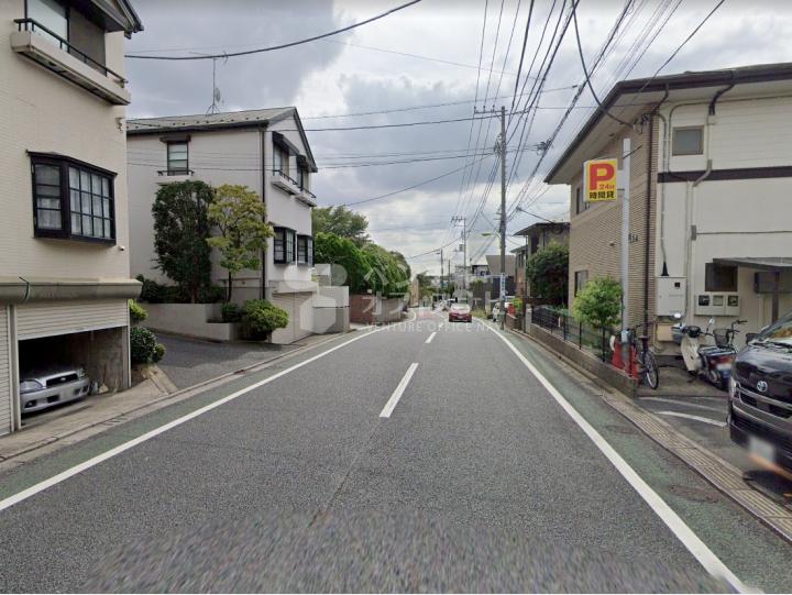 【前面道路】ハイツ桜丘B棟