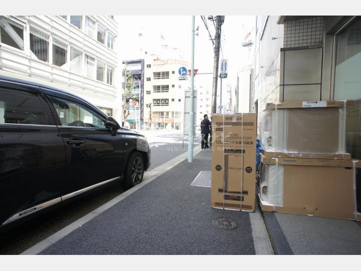 前面道路【馬喰町三京ビル】