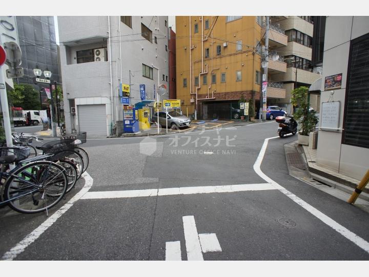 前面道路【富士大塚ビル】