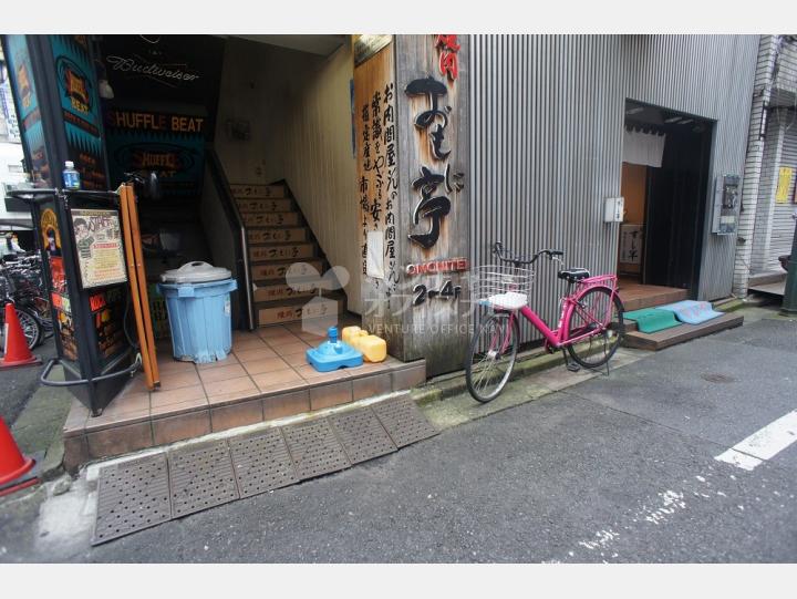 入口【新宿トーシンビル】