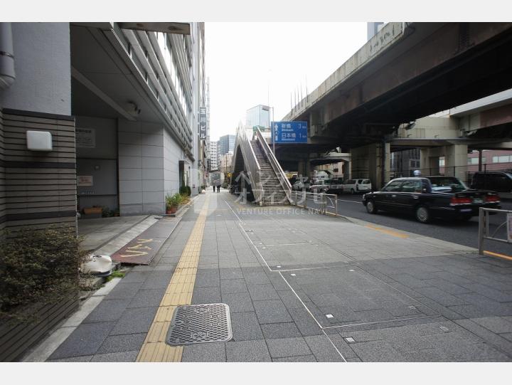 前面道路【アクティア神田岩本町