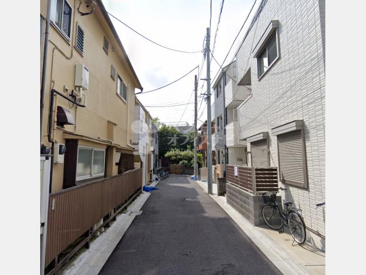 【前面道路】アミューズ代官山コート