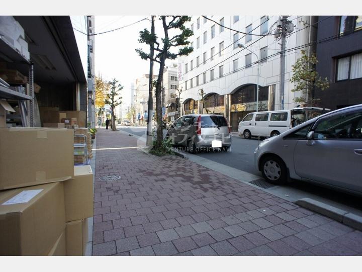 前面道路【東神田サンコービル】