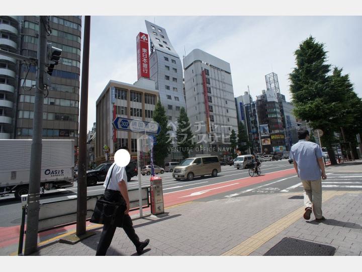 前面道路　【カノウビル】