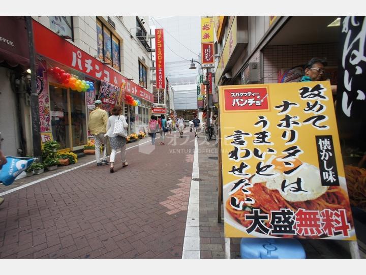 物件前通り【岩崎ビル】