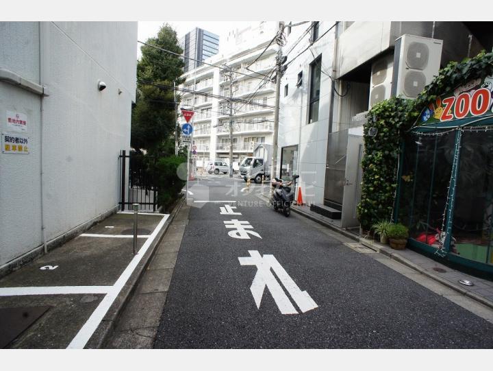 前面道路【南平台ツイン】