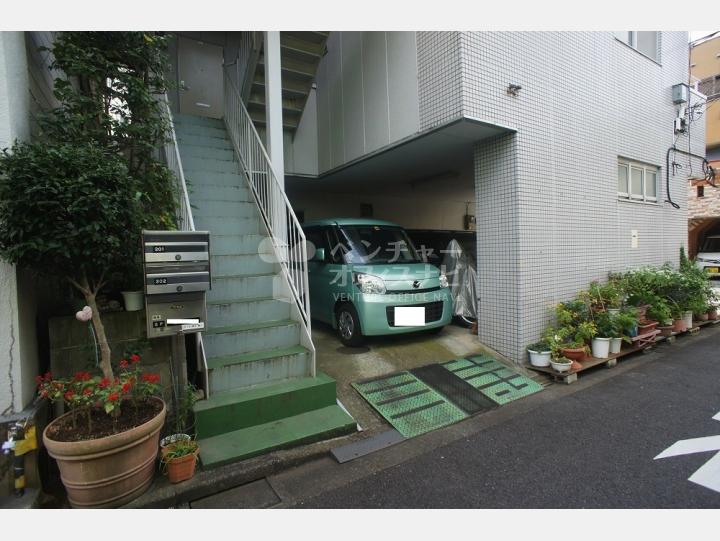 入口【STビル】