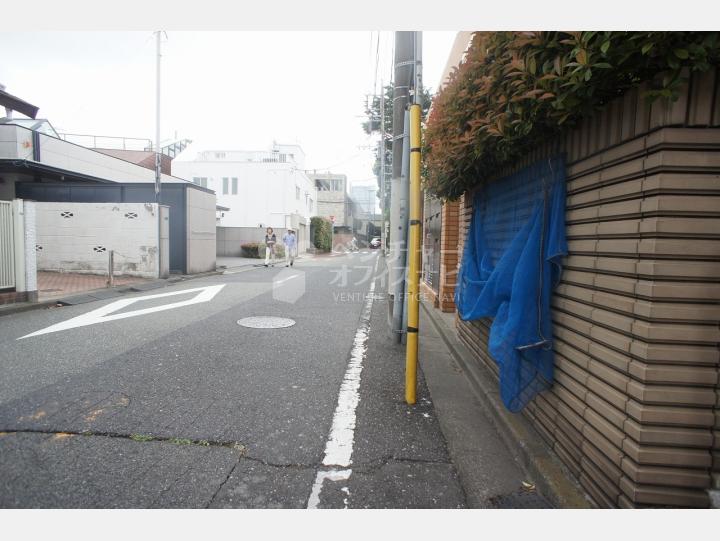 前面道路【サン池田山】