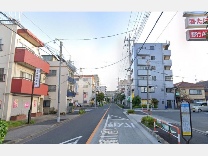 【前面道路】綾瀬1丁目山本ビル