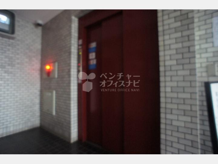 エレベーター【ルックハイツ北新宿壱番館】