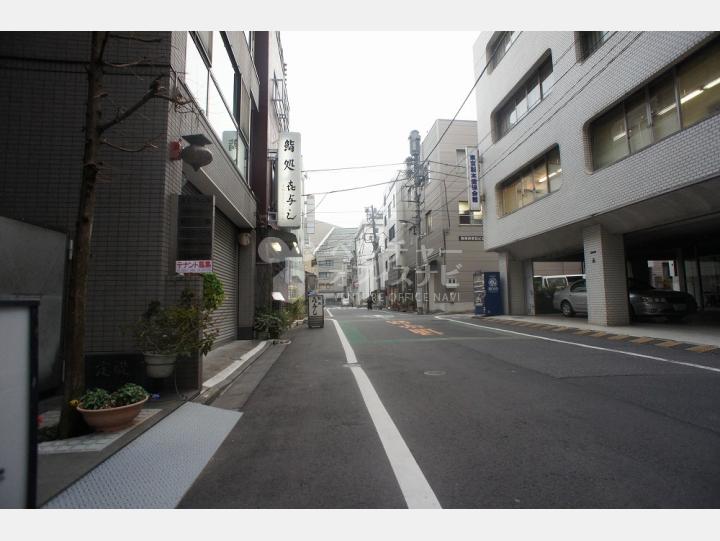 前面道路【エミナンス九段】