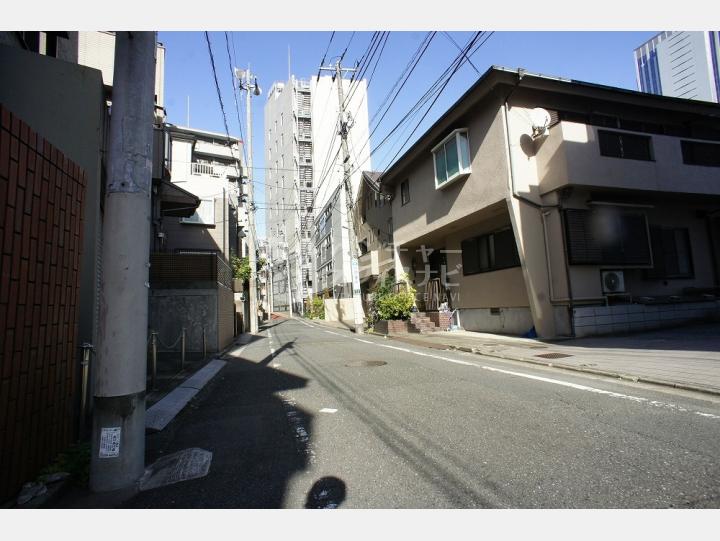 前面道路【コーポあかね】