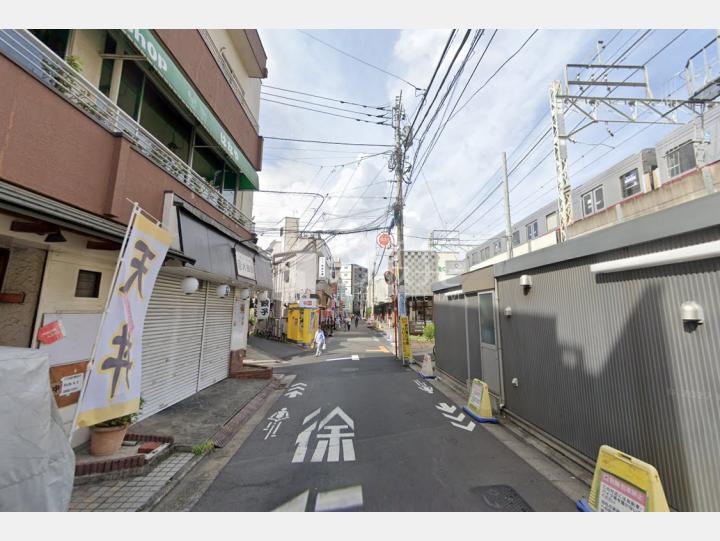 【前面道路】岩田ビル