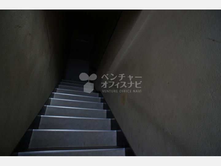 共用部通路【サンユービル】