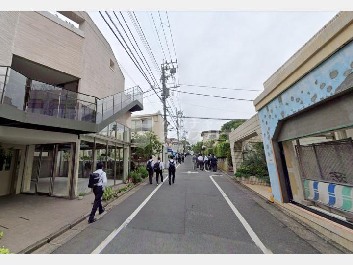 【前面道路】Le ciel bleu