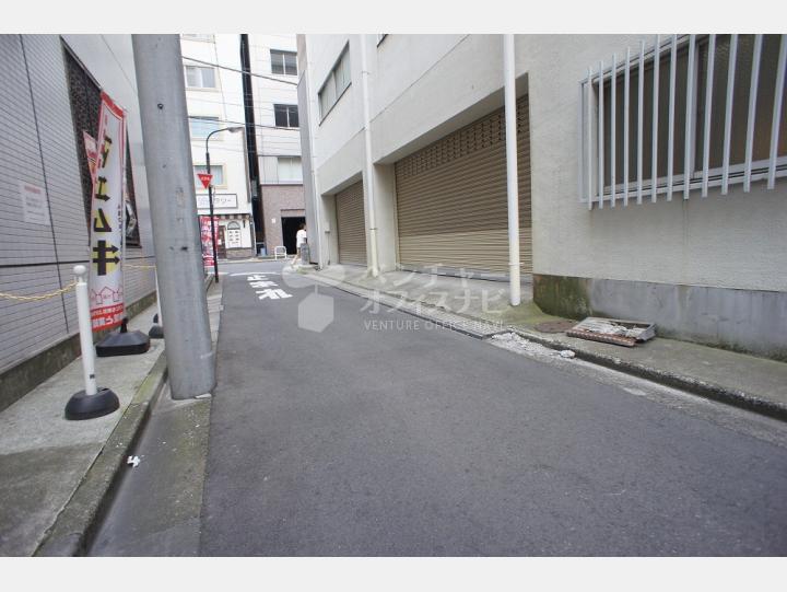 建物前の道路【浜松町ＮＨビル別館】