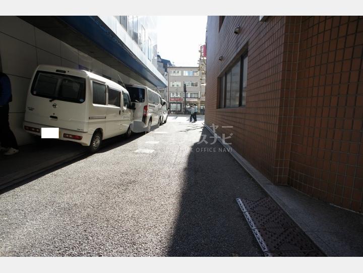 前面道路【東神田INビル】