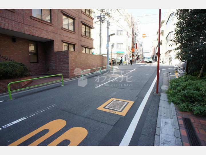 物件前通り【ライオンズマンション平河町】