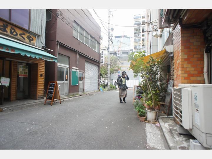 前面道路【セレブ釉芝公園】