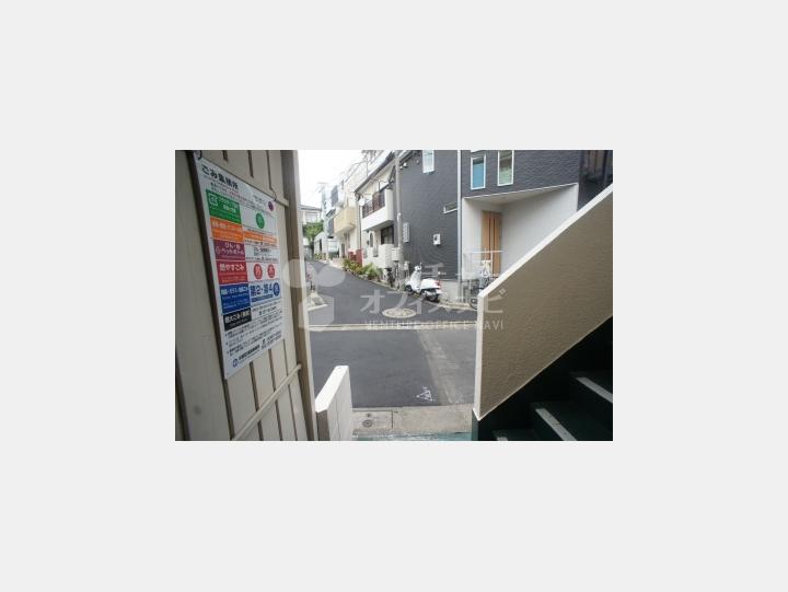 共用部通路【ウィンサム中野５】