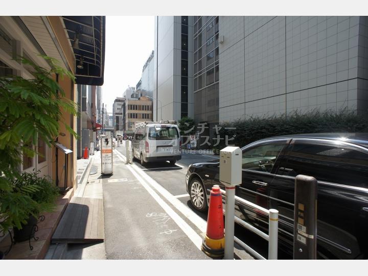 周辺道路 【サカキビル】