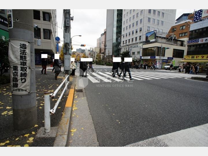 前面道路【愛光舎ビル】