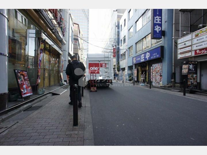 ビル前面道路【西野ビル】