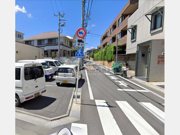 【前面道路】羽根木イースト