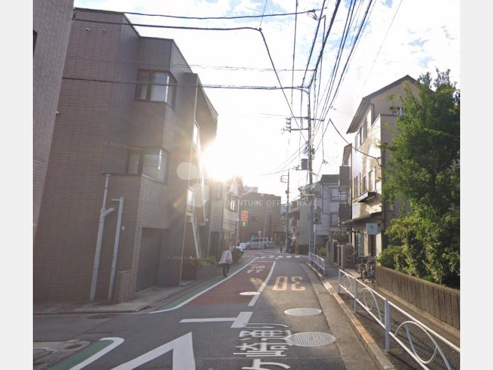 【前面道路】シティーハイツ鷹番