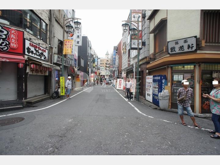 物件前通り【新宿トーシンビル】