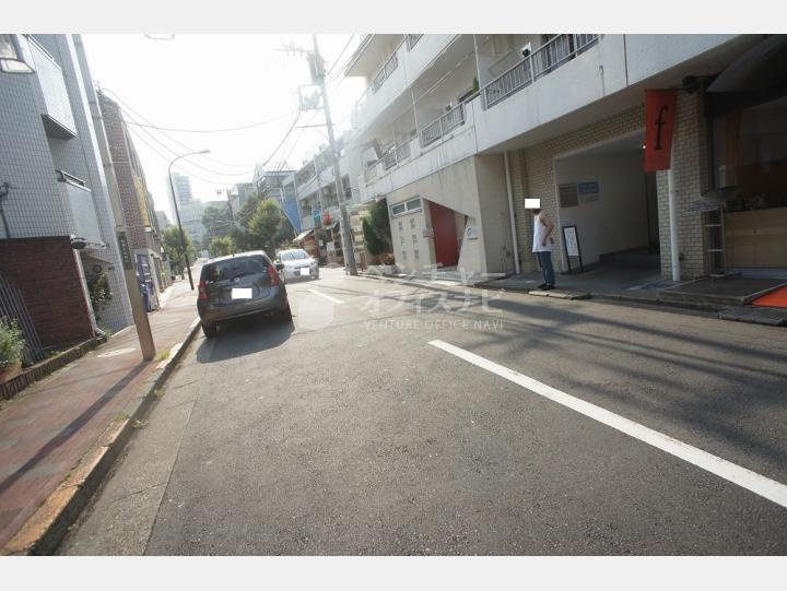 前面道路【松濤１丁目ビル】