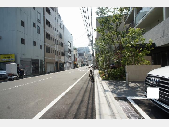 前面道路【東陽ファーストビル】