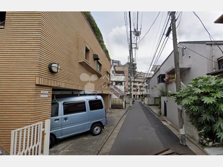 【前面道路】氷川ハウス