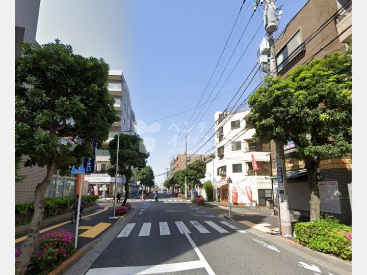 【前面道路】鈴木ビル