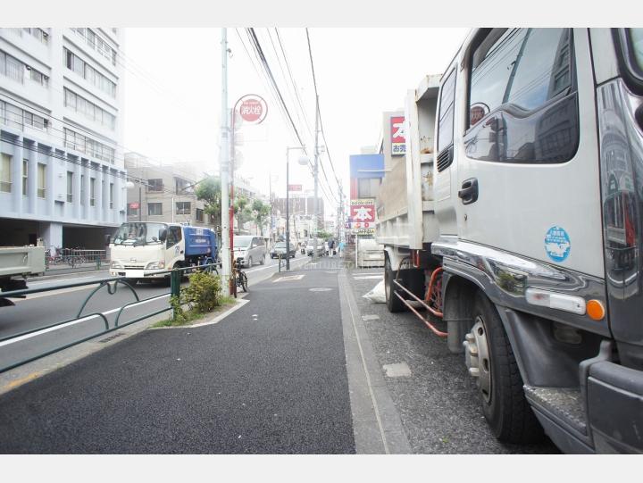 前面道路【クロス・スクエアＮＡＫＡＮＯ】