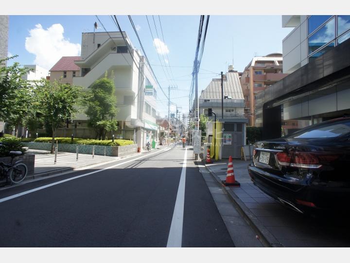 前面道路【三成東京本社ビル】